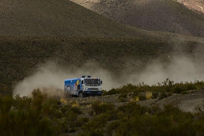 Dakar Rally 2014: Nikolaev wint ‘rondje om de kerk’, De Rooy beste Nederlander op P3